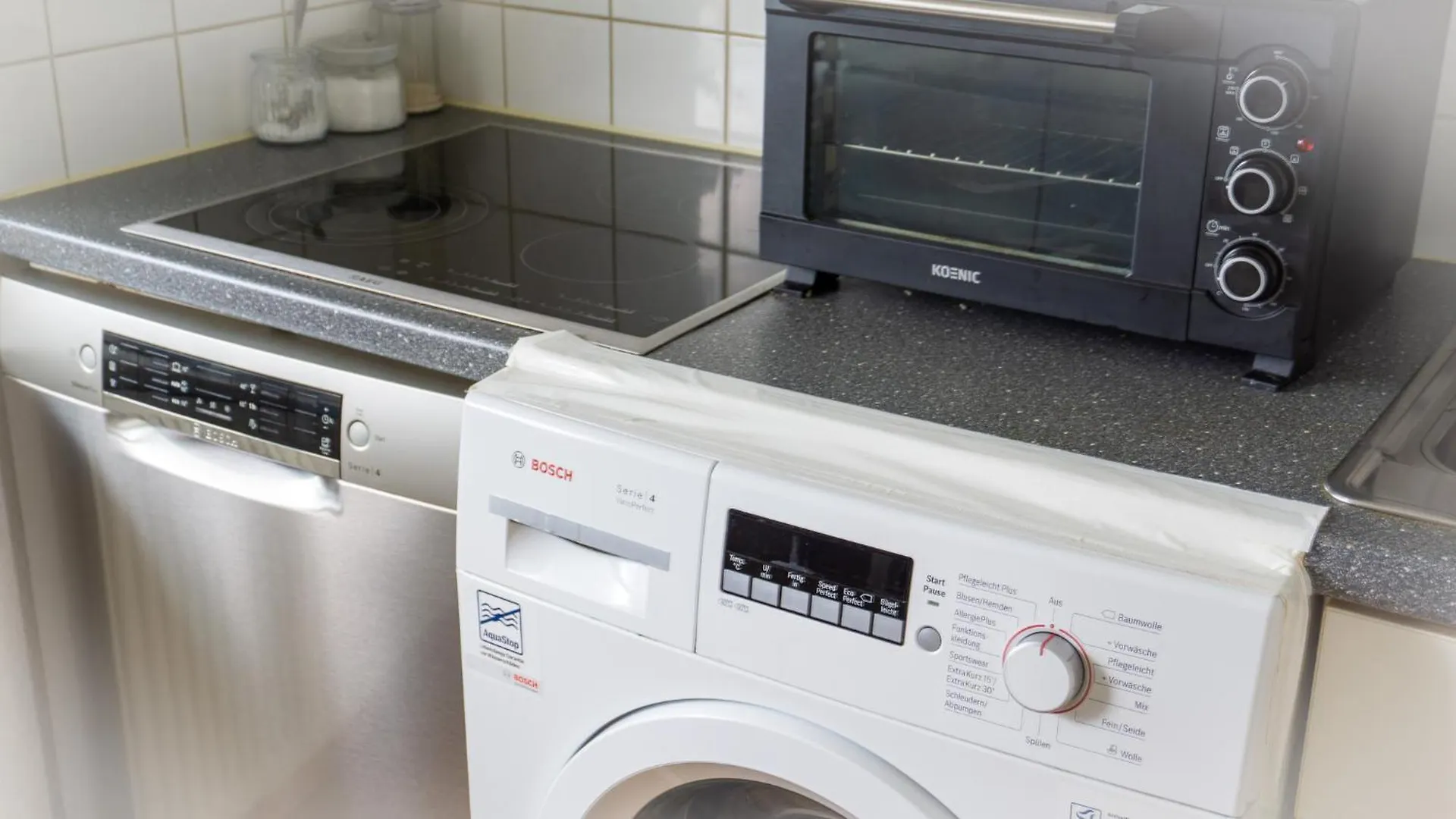 Central Apartment Hannover - Good & Calm Location - Contactless Check-In Γερμανία