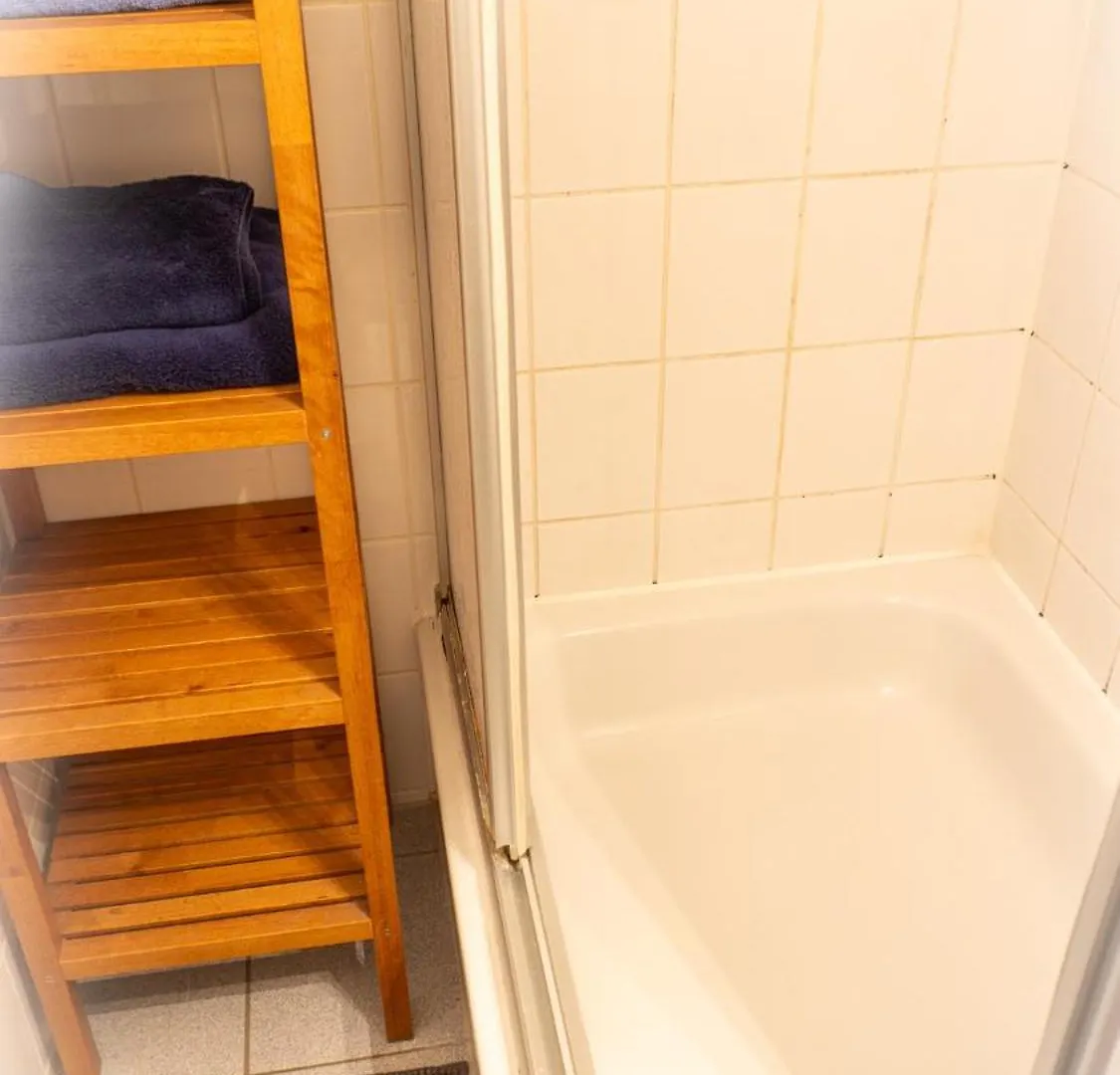 Central Apartment Hannover - Good & Calm Location - Contactless Check-In 0*,  Γερμανία