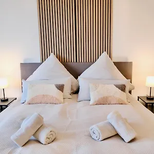 Apartment Charmantes In Messe-naehe Mit Parkplatz, Hannover